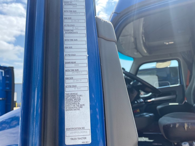 2020-kenworth-t680-image-26