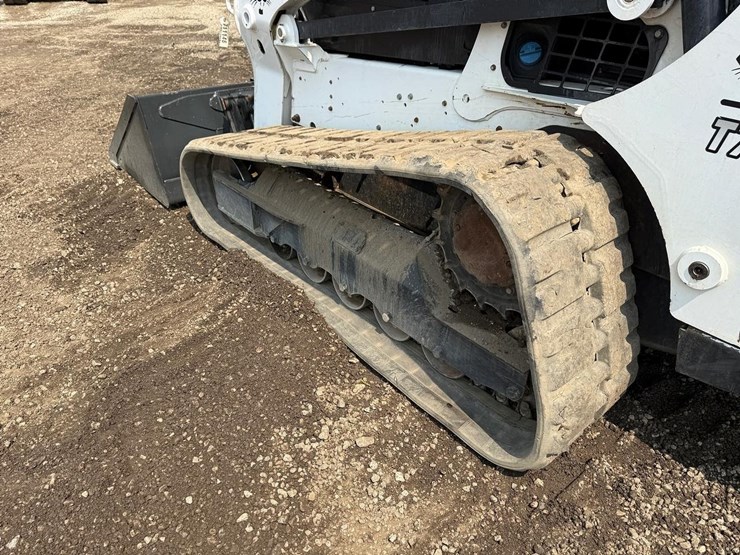 2020-bobcat-t770-image-17