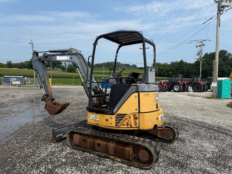 deere-35d-image-2
