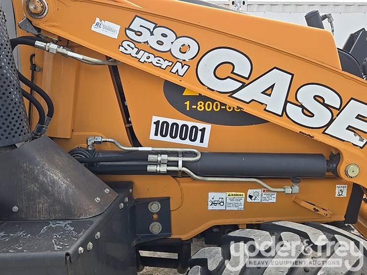 2018-case-580sn-image-24