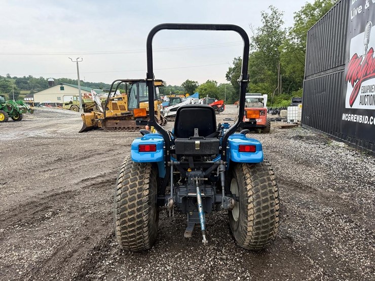 new-holland-tc25d-image-3