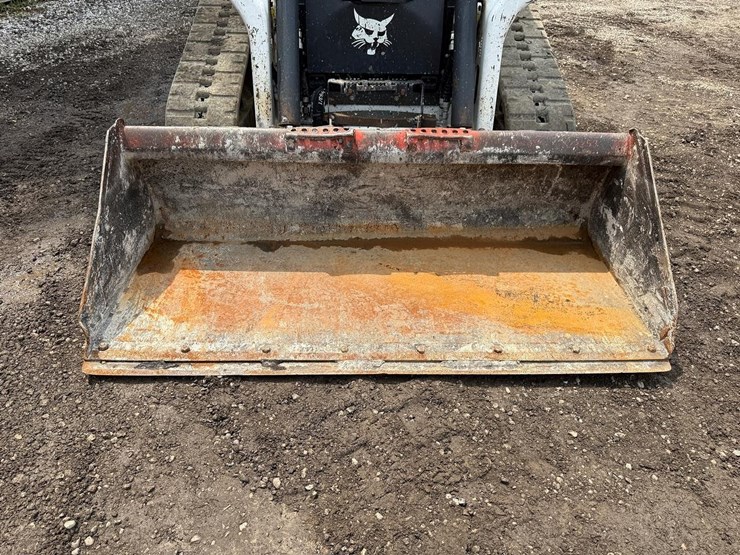 2020-bobcat-t76-image-9