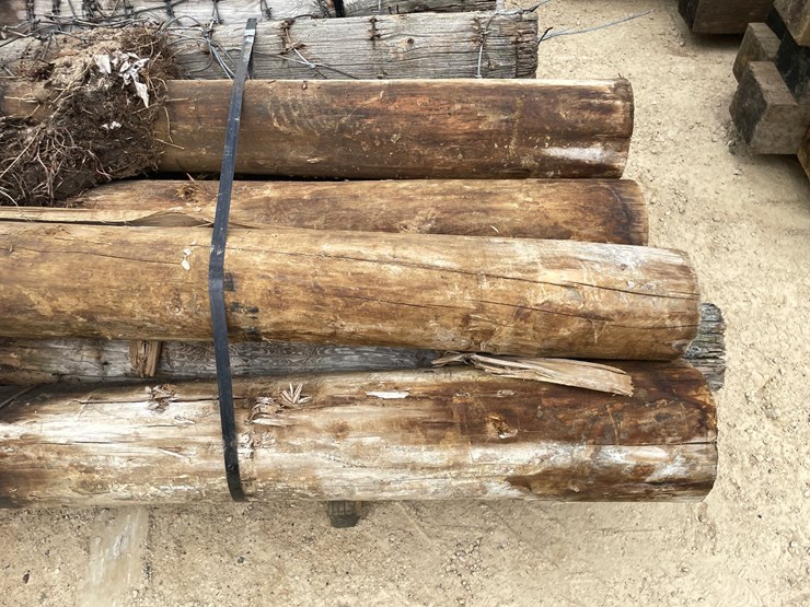 #3612-•-bundle-of-used-round-posts-image-6