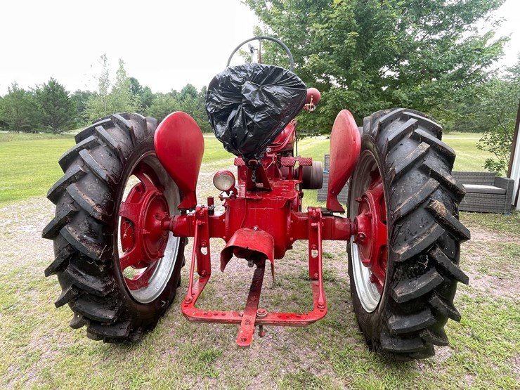 #5701-•-1947-mccormick-farmall-international-harvester-image-18