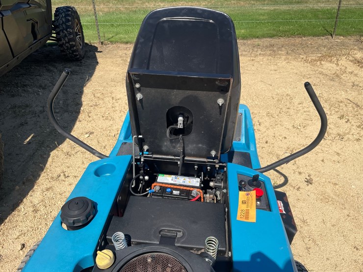 #1228-•-dixon-ztr-42"-zero-turn-lawnmower-image-25