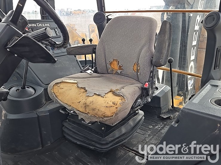 2014-deere-310sk-image-61