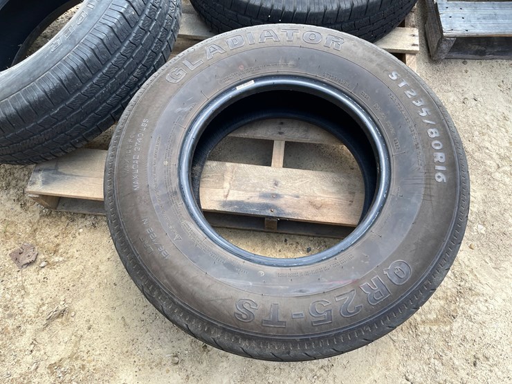 #3586-•-(3)-3t235/8r16-trailer-tires-image-10