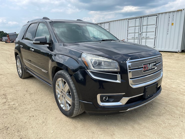 2014-gmc-acadia-denali-image-3