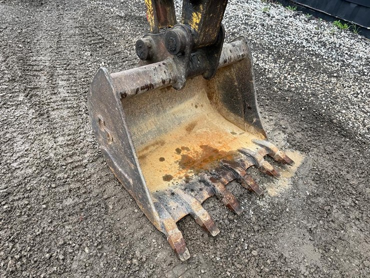 2005-komatsu-pc50mr-2-image-8