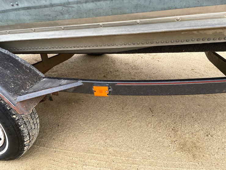 #1221-•-1987-16'-bass-tracker-aluminum-boat-(has-wi-title)-image-83