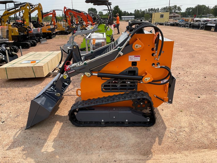 #5633-•-landhonor-mini-skid-steer-loader-me380r2-(mosinee,-wi)-image-5