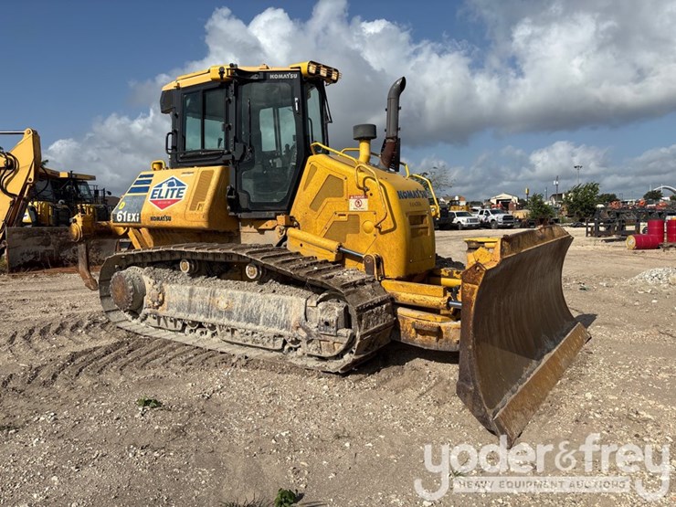 2018-komatsu-d61exi-24-image-4