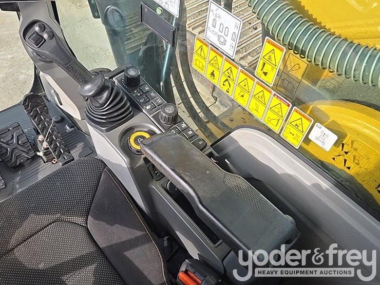 2019-caterpillar-336-image-71