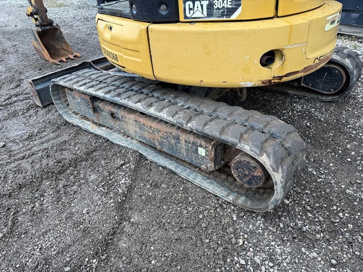 2015-caterpillar-304e2-cr-image-17