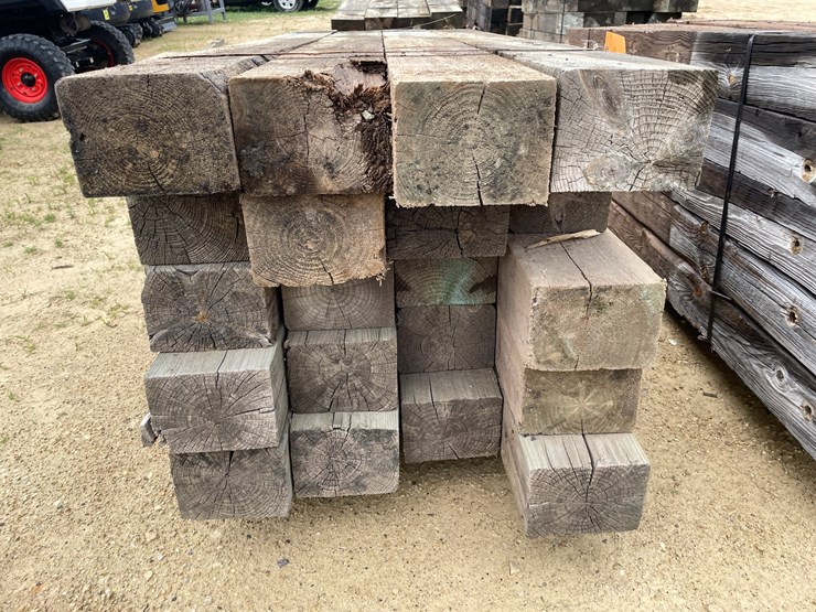 #3623-•-bundle-of-used-guard-rail-posts-image-9