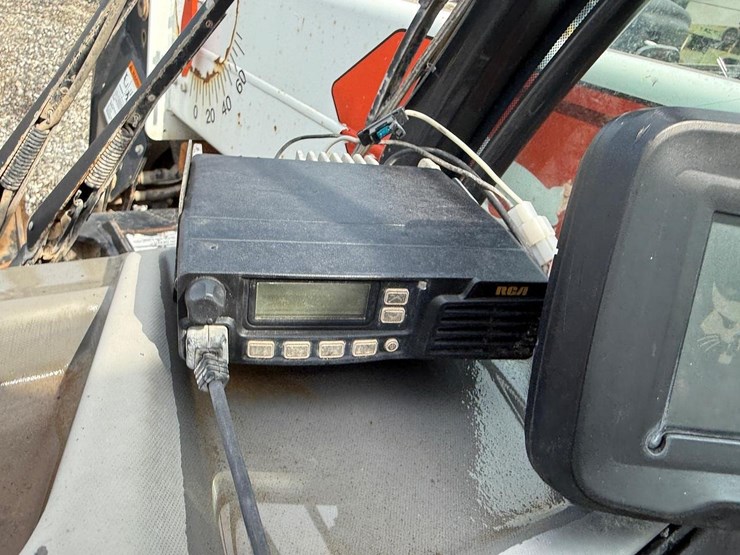 2022-bobcat-tl619-image-19