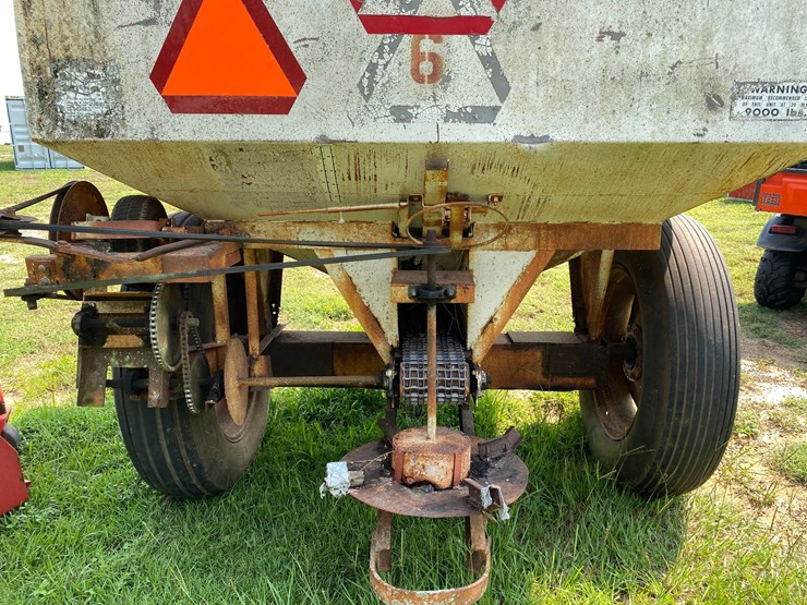 #140-•-hahn-s-9000-big-boy-fertilizer-spreader-image-5