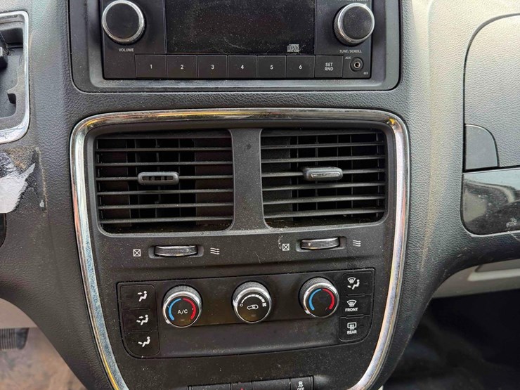 2013-ram-c/v-image-14