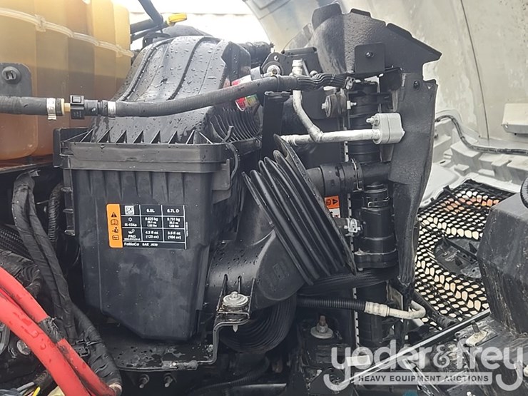 2019-ford-f750-image-38