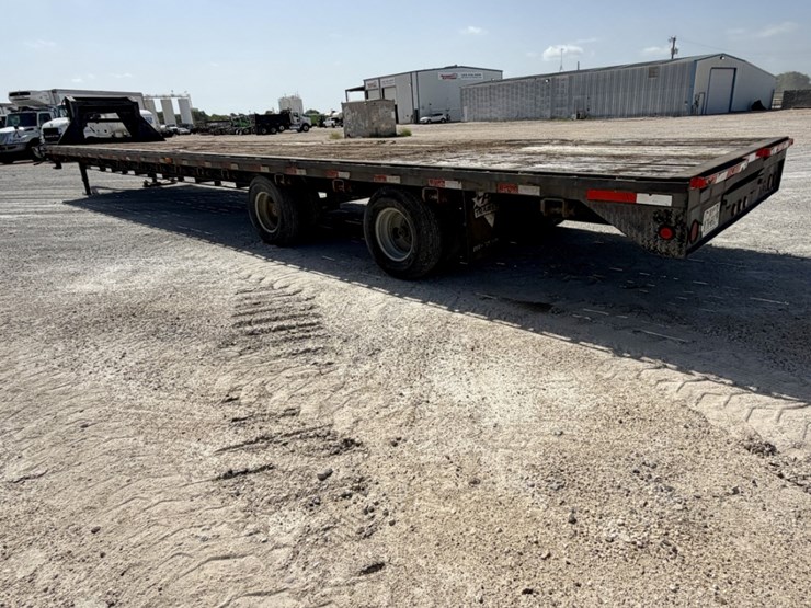 2009-pj-flatbed-image-7