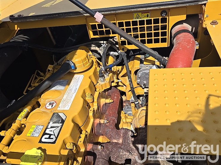 2019-caterpillar-336-image-61