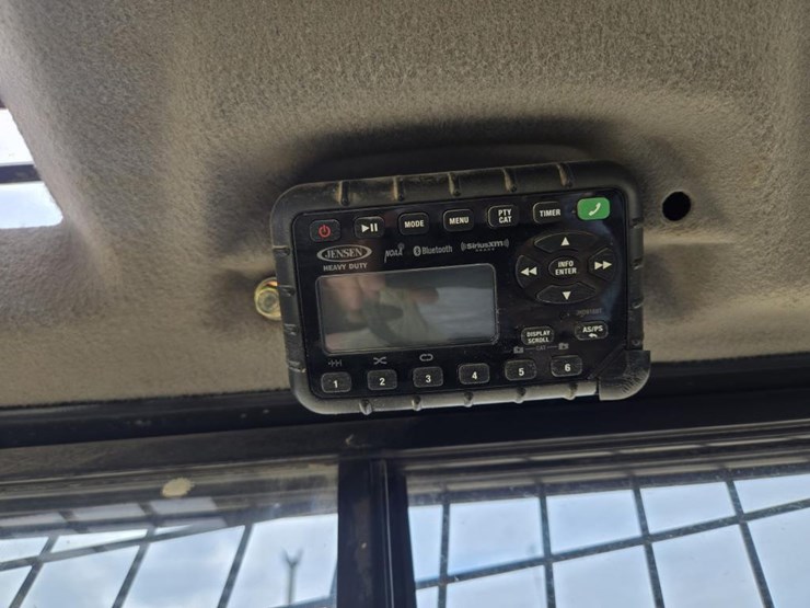 2023-case-tv450b-image-15