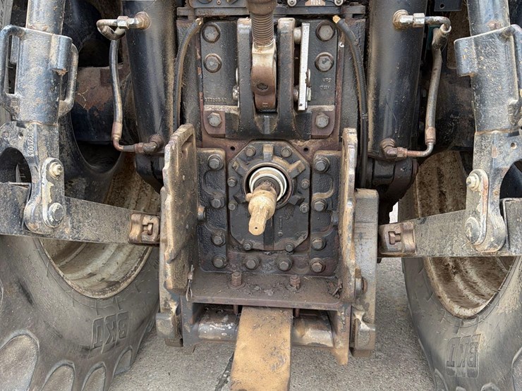 2009-new-holland-t8050-image-24