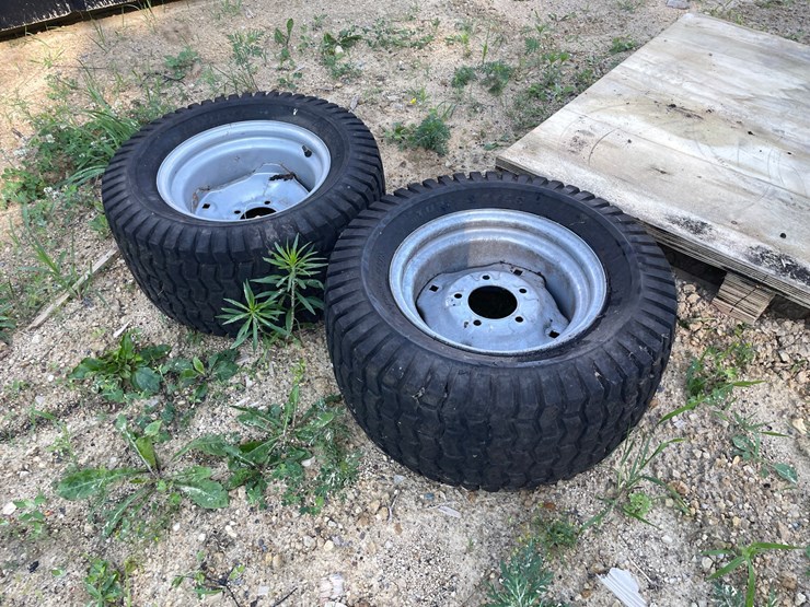 #3591-•-(2)-carlisle-tires-and-rims-image-3