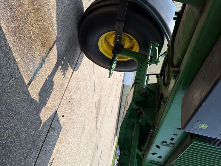john-deere-4450-image-29
