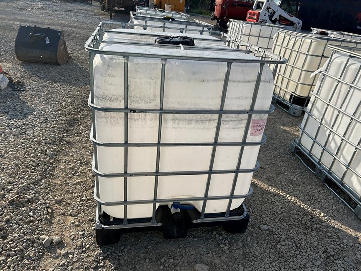 water-tank-tote-image-2