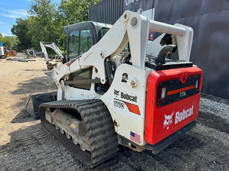 2023-bobcat-t770-image-4