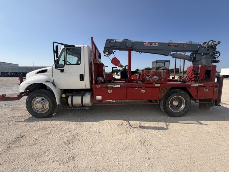 2018-international-durastar-4300-image-8