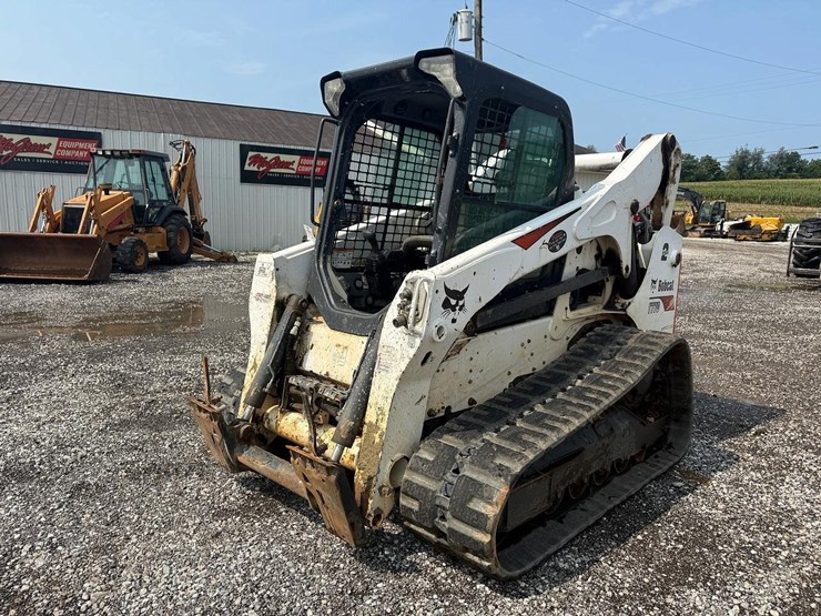 2020-bobcat-t770-image-8