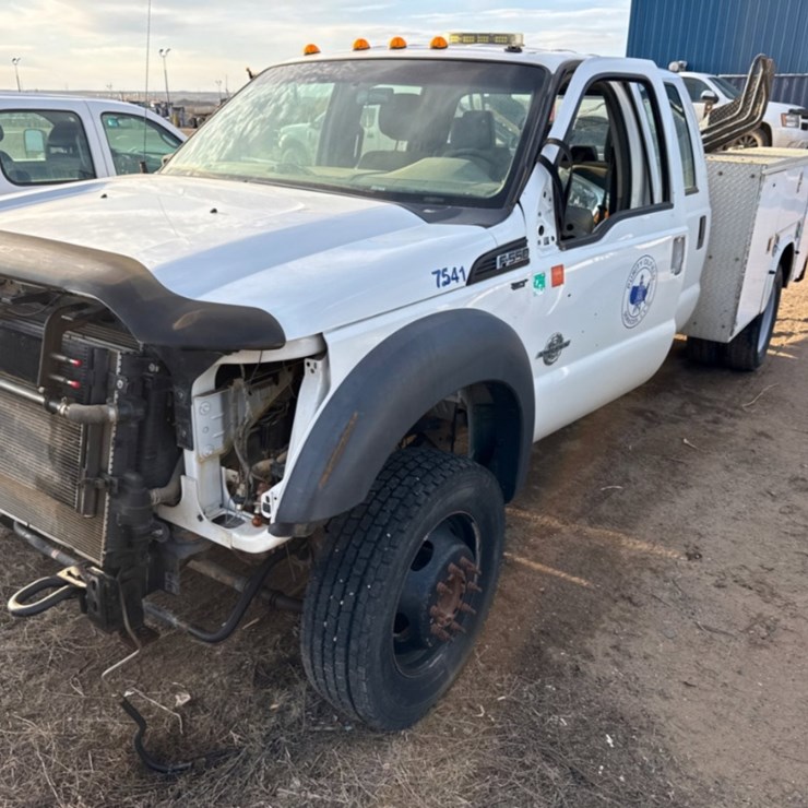 2012 FORD F550