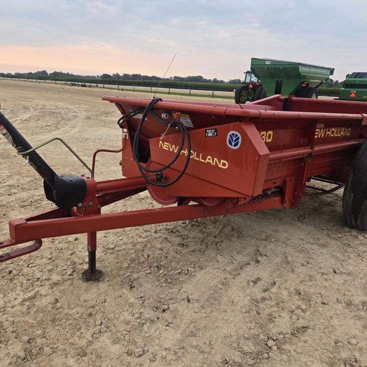 NEW HOLLAND 130