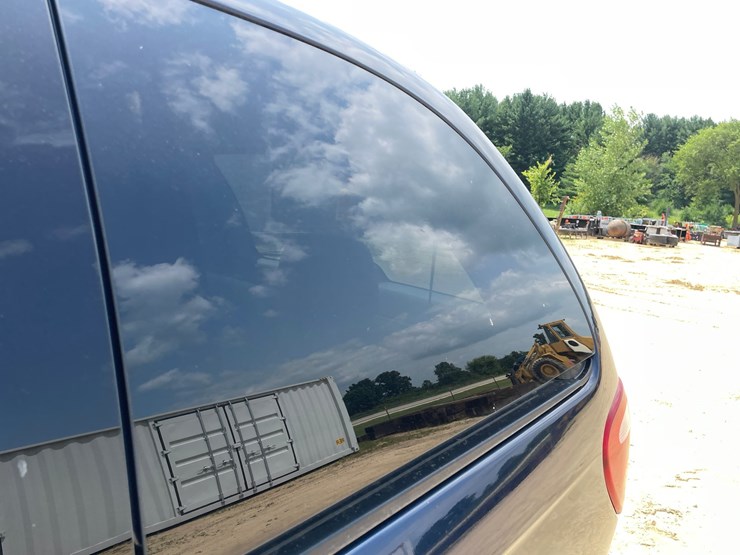 2006-chrysler-town-&-country-image-15