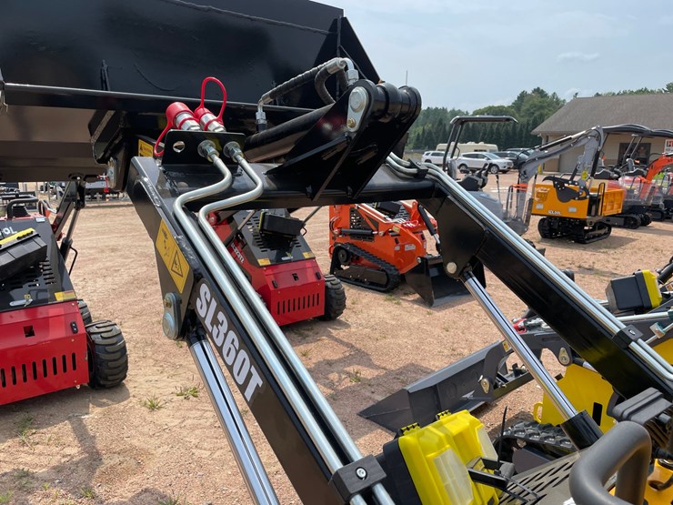#5594-•-mms-ms360t-mini-tracked-skid-steer-loader-(mosinee,-wi)-image-9