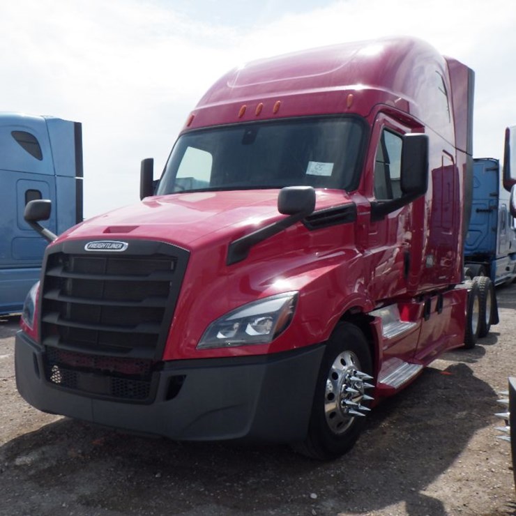 2024 FREIGHTLINER CASCADIA 126