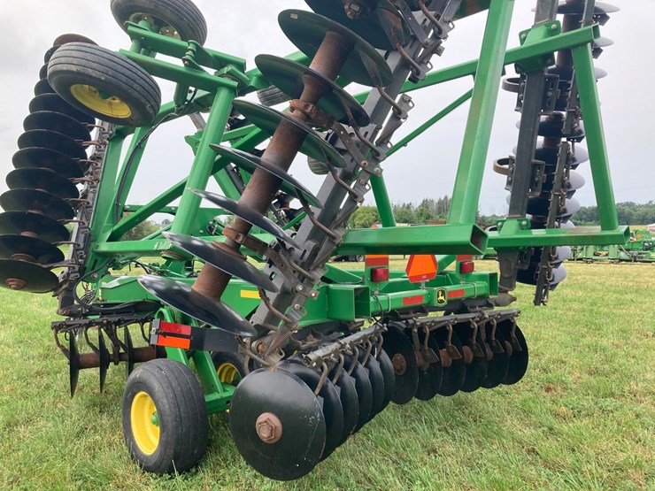 2015-john-deere-2620-image-9