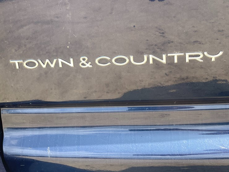 2006-chrysler-town-&-country-image-10