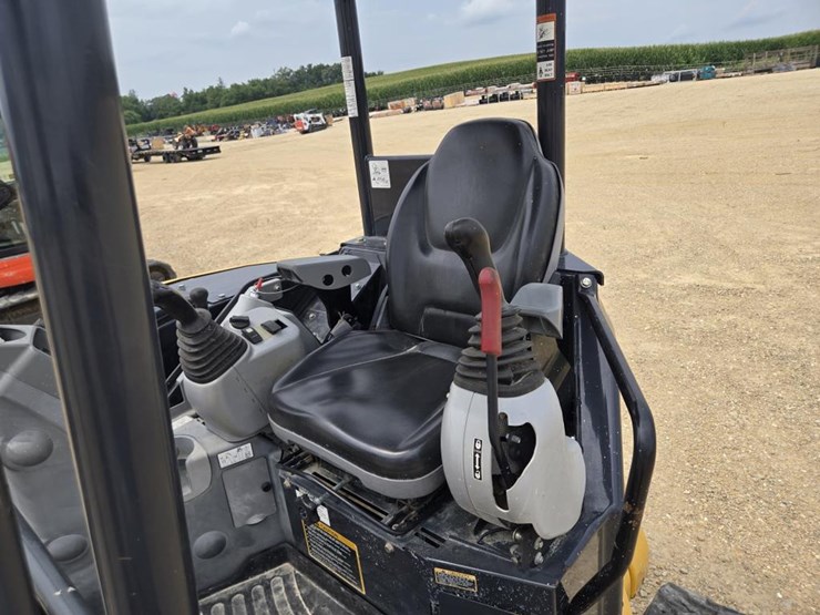 deere-35g-image-9