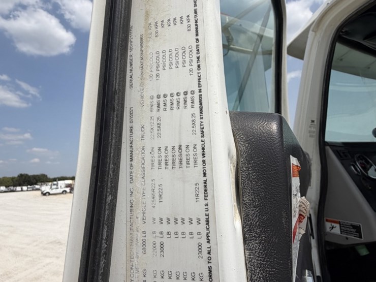 2022-western-star-4700-image-16