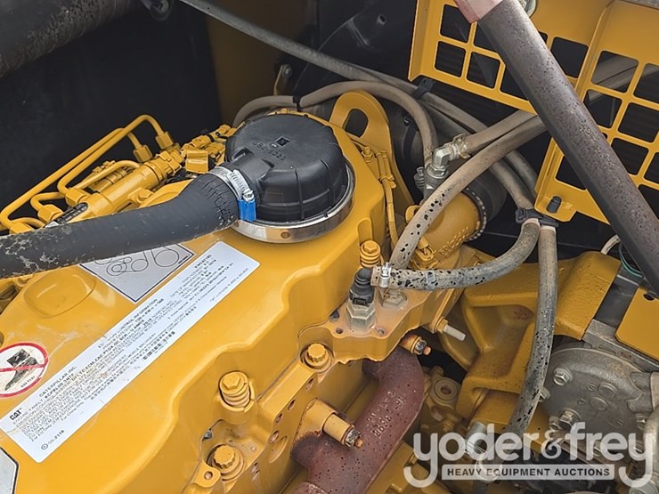 2019-caterpillar-336-image-57
