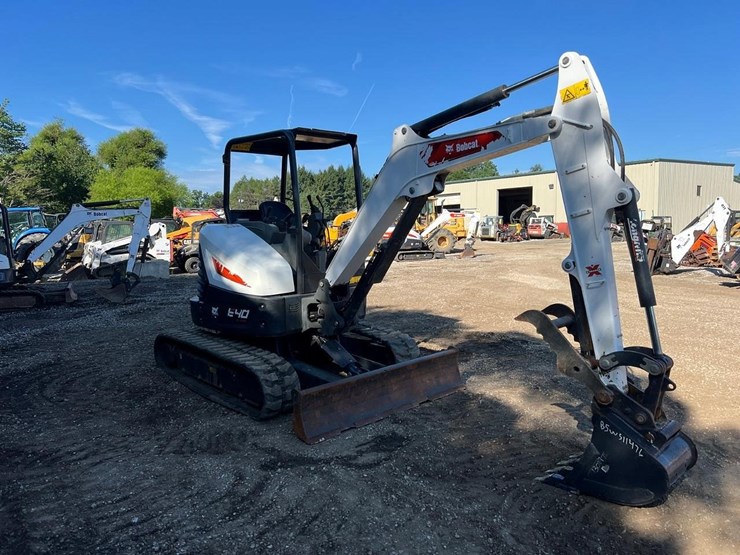 2024-bobcat-e40-image-8