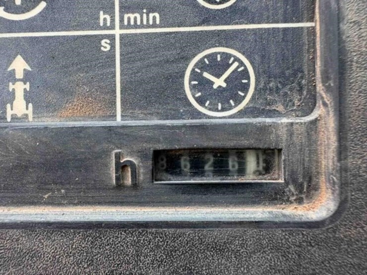 john-deere-8450-image-17