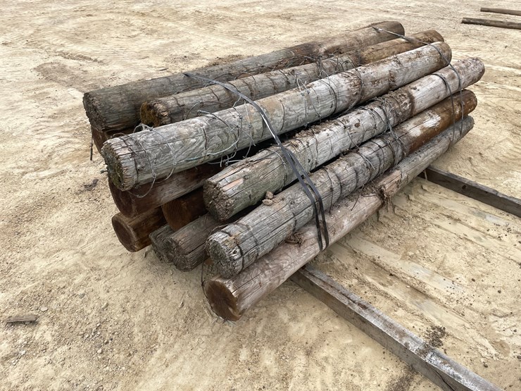 #3618-•-bundle-of-used-round-posts-image-4