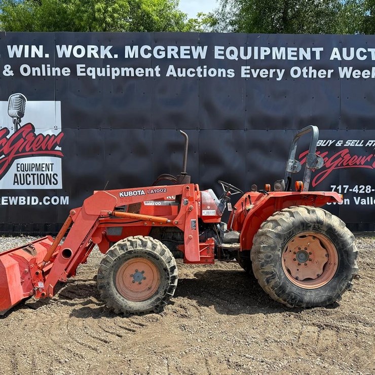 KUBOTA M5700