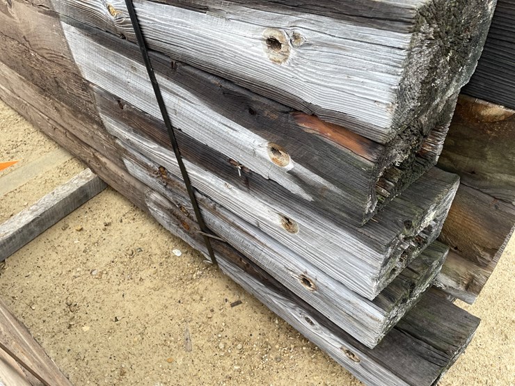 #3622-•-bundle-of-used-guard-rail-posts-image-9