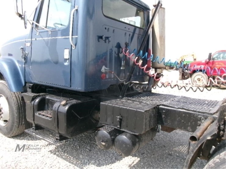 1985-international-s2500-image-8