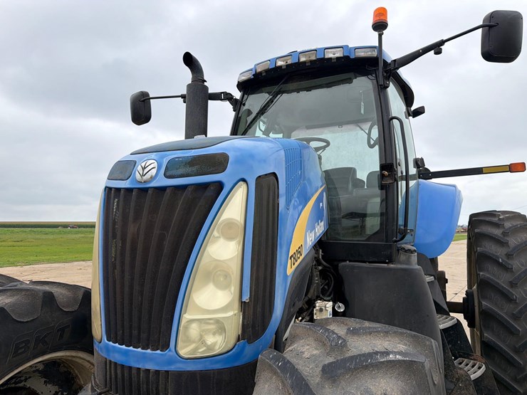 2009-new-holland-t8050-image-10